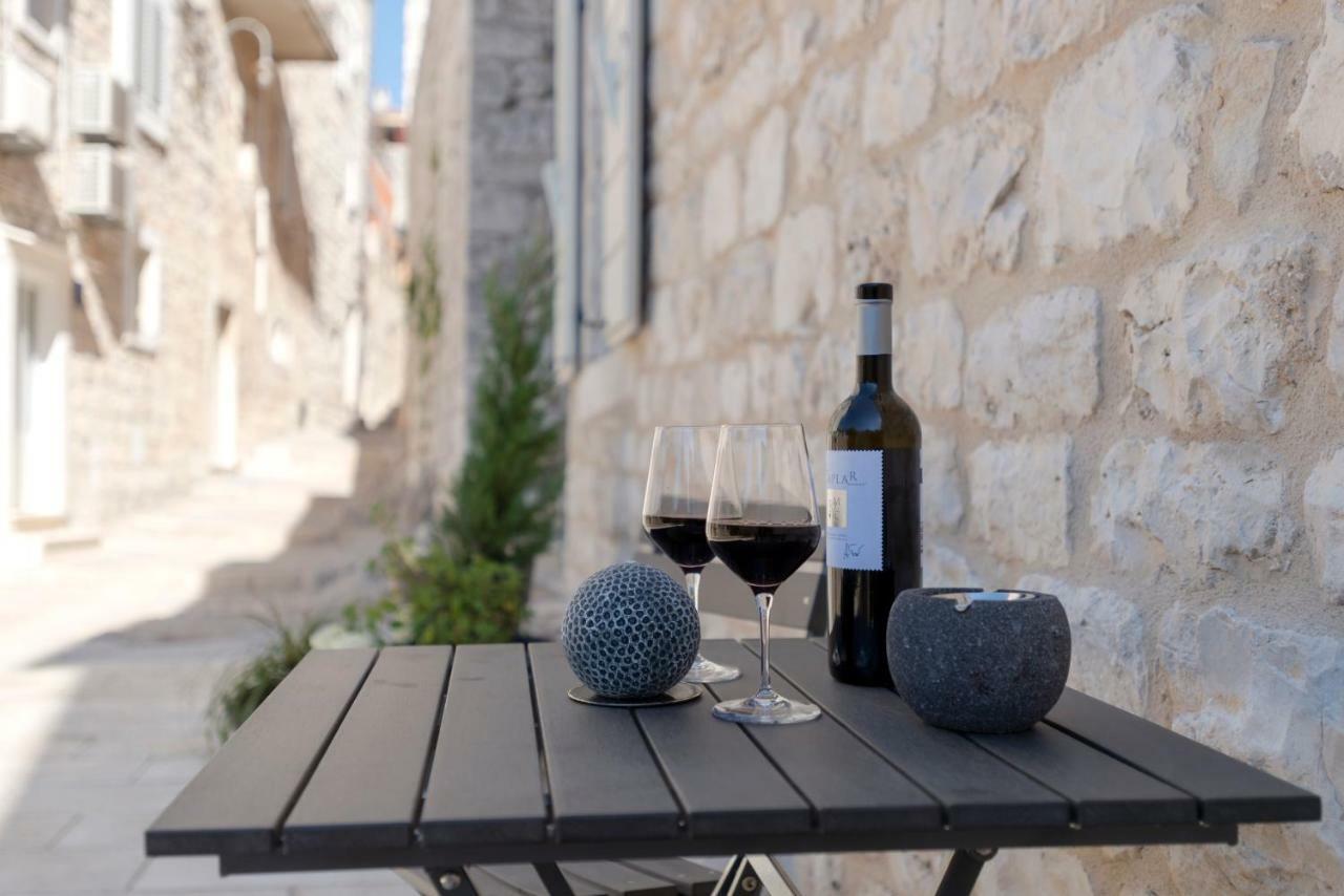 History Hvar Design Heritage Suites Hvar Town Esterno foto